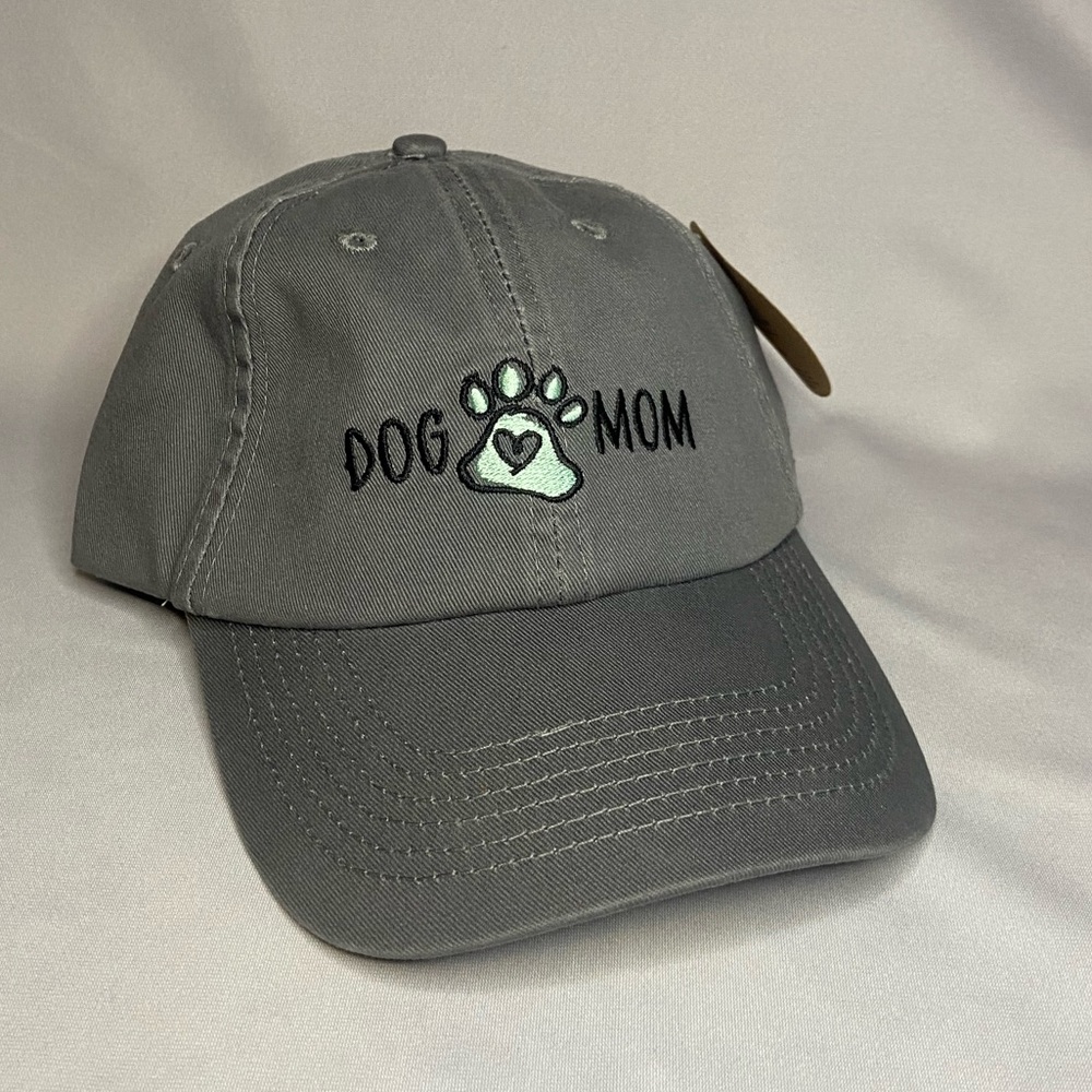 NWT “Dog🐾Mom” Hat, gray w/aqua stitching adjustable